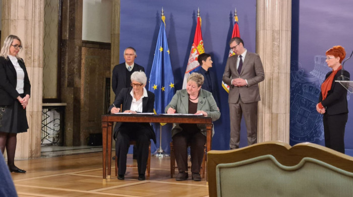 Srbija potpisala ugovor sa Stelantisom:  Sa proizvodnih traka u Kragujevcu uskoro električni automobili