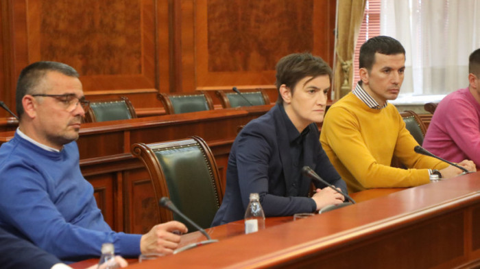 Ana Brnabić sa proizvođačima mleka iz Mačve o izazovima i merama koje mogu pomoći stabilizaciji tržišta