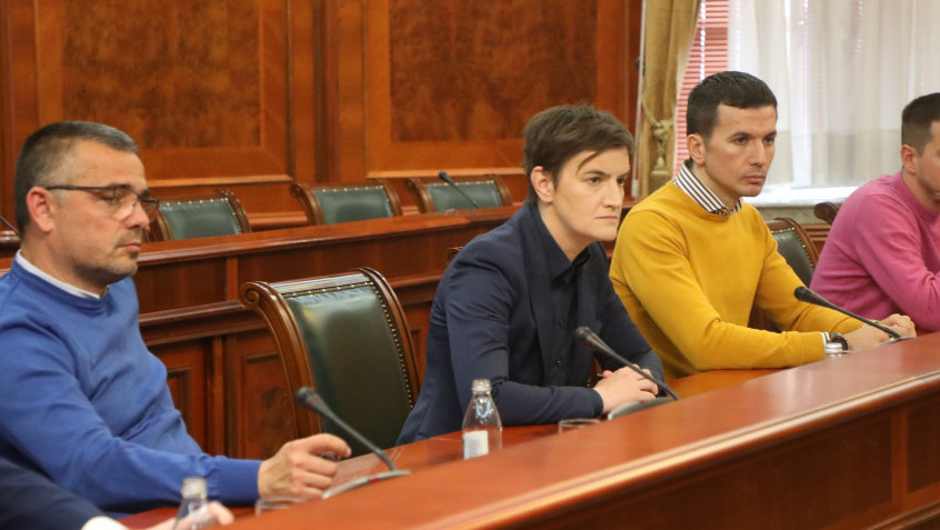 Ana Brnabić sa proizvođačima mleka iz Mačve o izazovima i merama koje mogu pomoći stabilizaciji tržišta