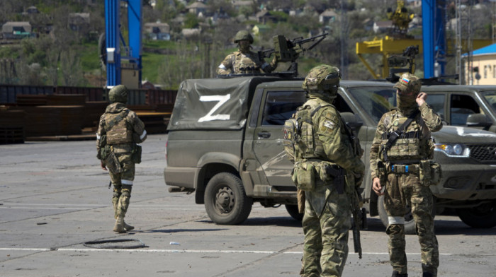Proruski Ukrajinci i vojnici sa slovom Z preplavili ulice: Rat je daleko za Moskvu ali u ovom ruskom gradu je stvarnost