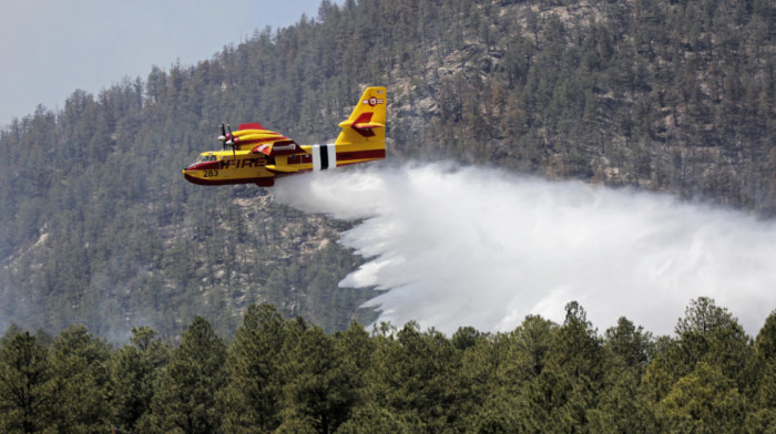 Veliki požar u Novom Meksiku, "vatrena stihija" zahvatila oko 100.000 hektara