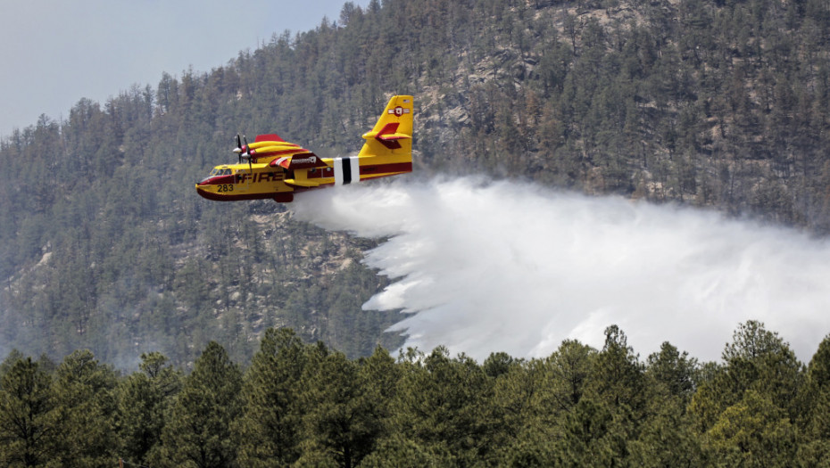 Veliki požar u Novom Meksiku, "vatrena stihija" zahvatila oko 100.000 hektara