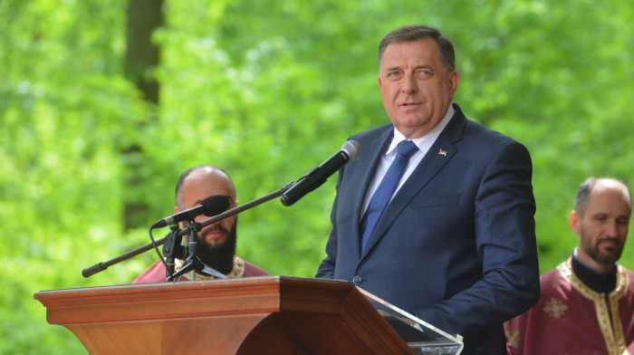 Dodik uoči sastanka sa Mišelom: "Republika Srpska opredeljena za mir"