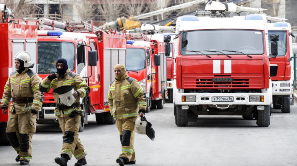 Ugašen veliki požar u tržnom centru u ruskom gradu Ufa