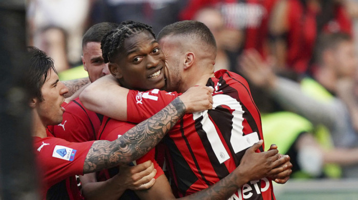 Rafael Leao zapalio "San Siro": Milan pobedio Fiorentinu i korača ka Skudetu