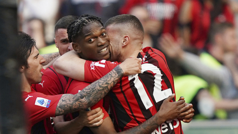 Rafael Leao zapalio "San Siro": Milan pobedio Fiorentinu i korača ka Skudetu