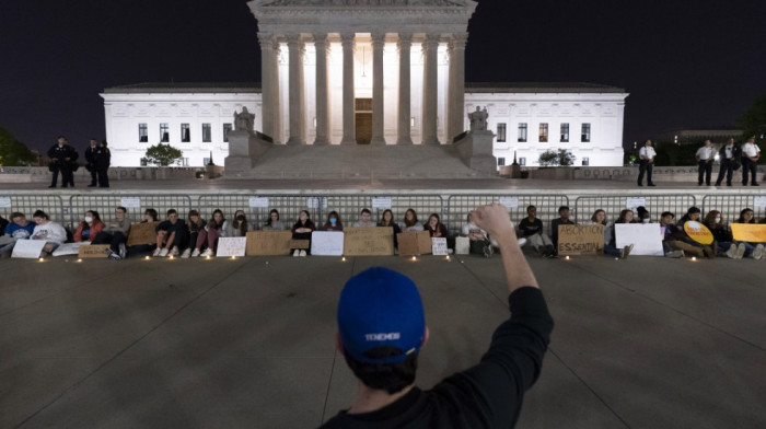 Da li će se poništiti odluka o legalizovanju abortusa u SAD? Demonstranti besni zbog dokumenta koji je navodno procurio