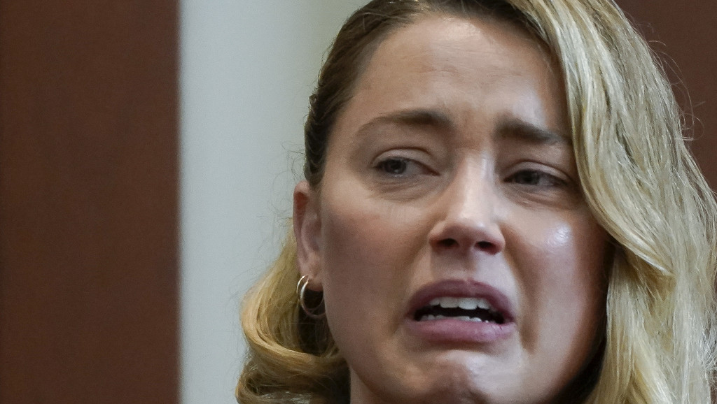 Uplakana Amber Herd svedočila o vezi sa Džonijem Depom: Udarci, droga, alkohol, ljubomora