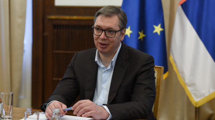 Vučić danas sa Violom fon Kramon i Oliverom Varheljijem