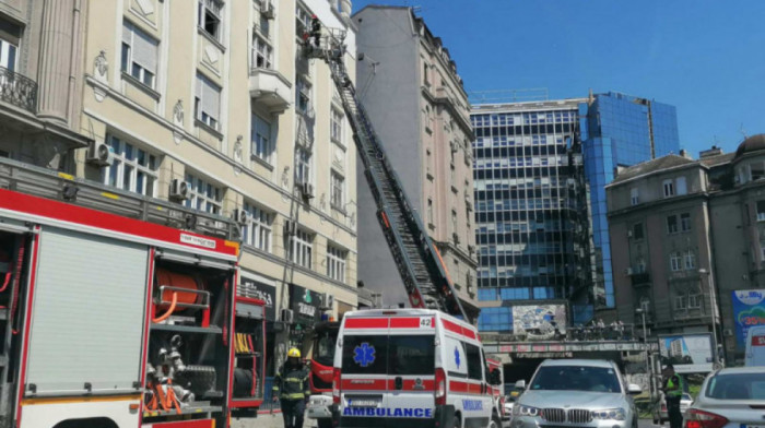 Lokalizovan požar u stambenoj zgradi kod Terazijskog tunela