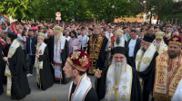 Patrijarh Porfirije na litiji u Nikšiću: Da prestane jezik rata, da govori jezik mira i Hristove ljubavi