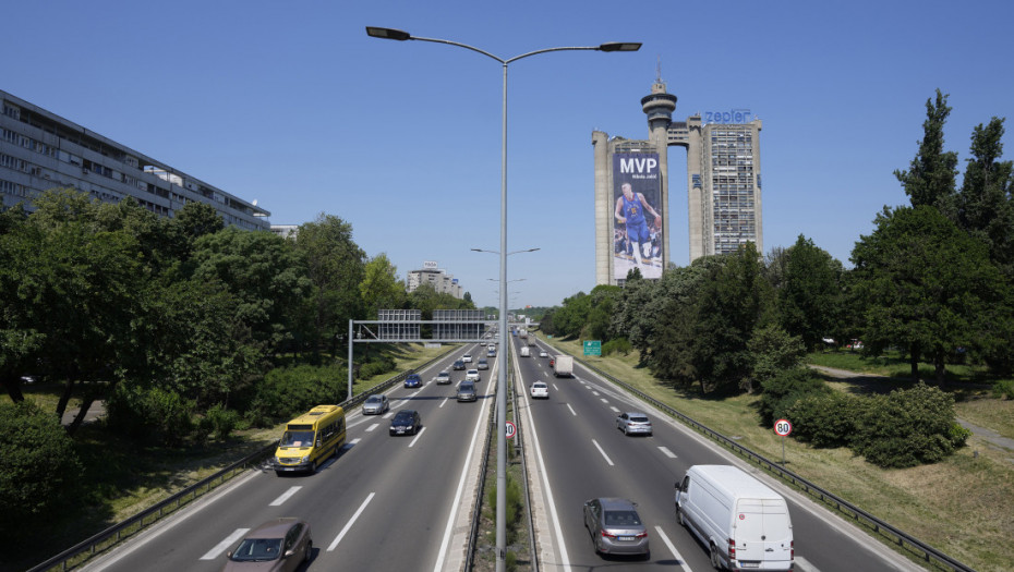 AMSS: Dobri uslovi za vožnju, neophodan oprez zbog radova na putevima širom zemlje