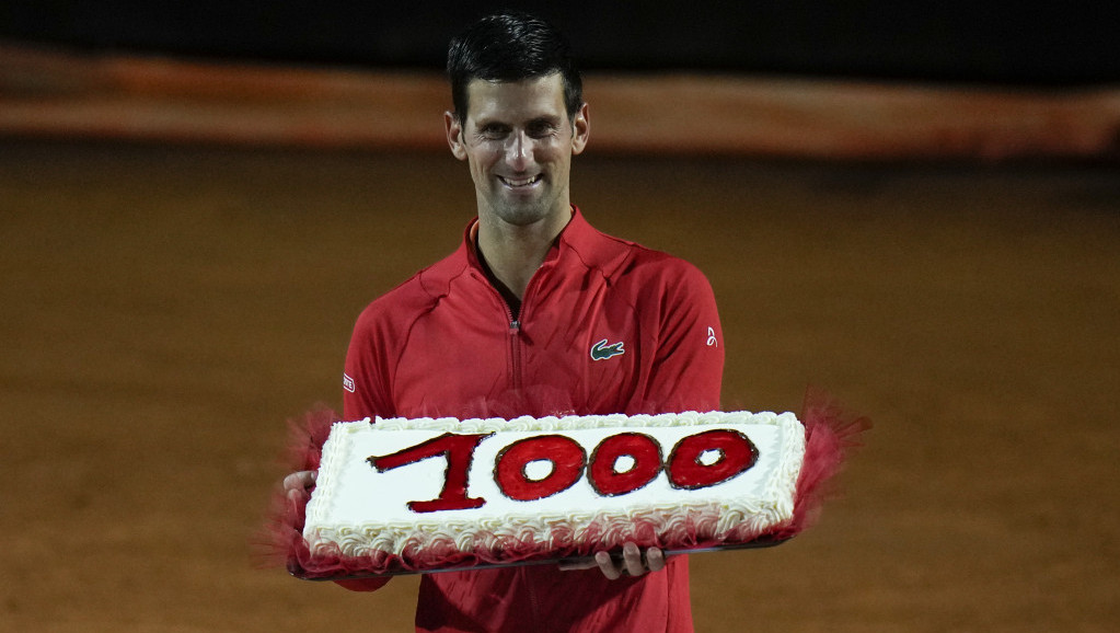 Novak proslavio jubilej uz tortu: Prošlo je mnogo vremena od moje prve pobede na turu