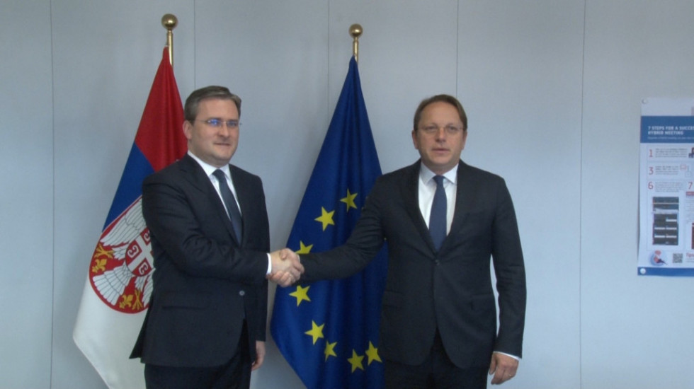 Selaković sa Varhejijem: Članstvo Srbije u EU je prioritet