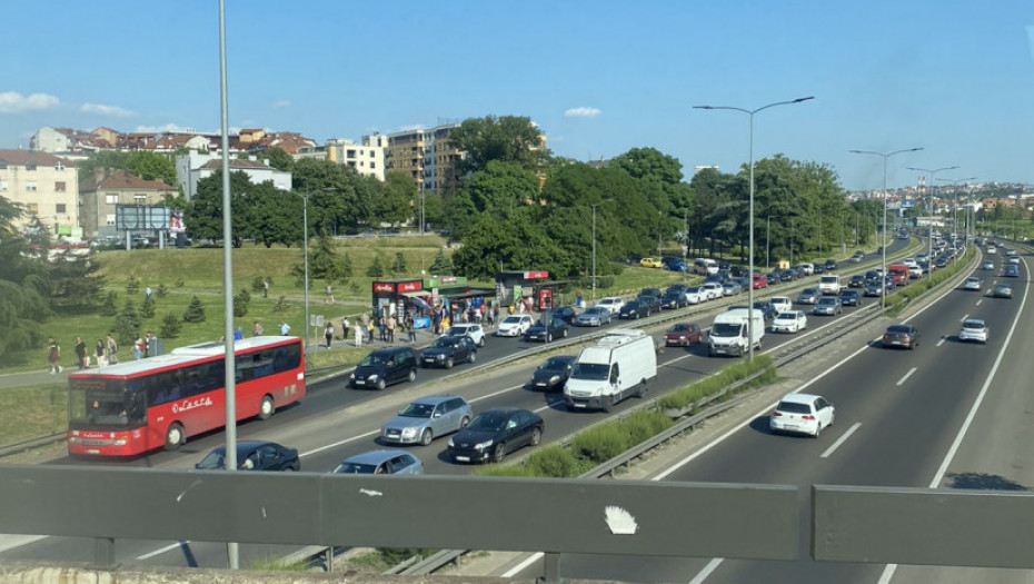 AMSS upozorava: Sporija vožnja zbog najavljenih padavina