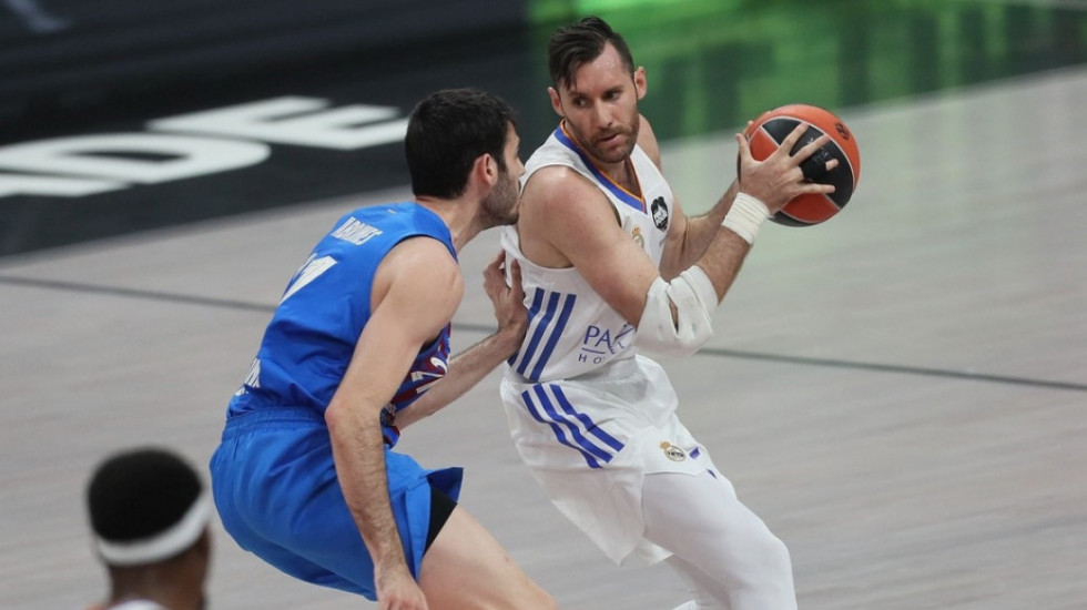 Velika pobeda Reala nad Barselonom, protiv Efesa za trofej šampiona Evrolige