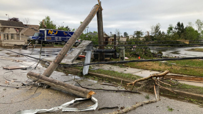 Tornado pogodio sever Mičigena, dve osobe nastradale