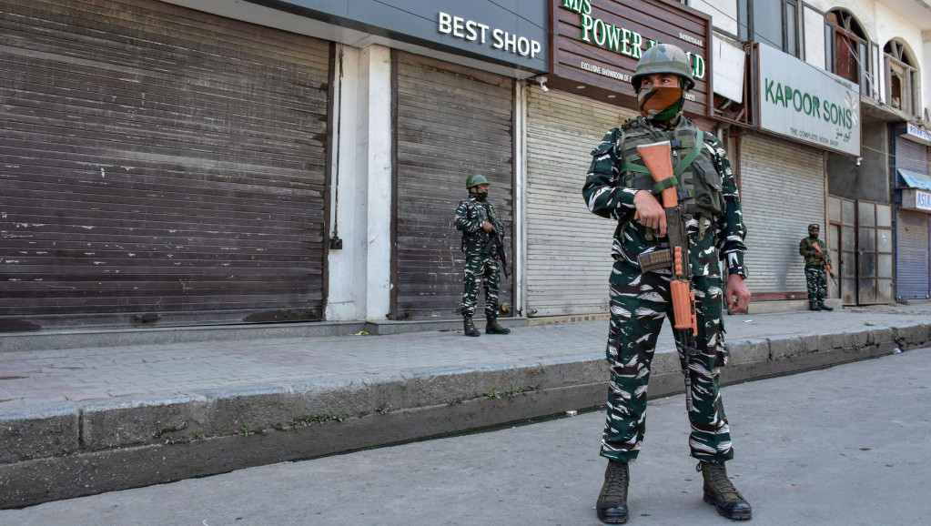 Ekstremisti ubili novinarku i policajca u Kašmiru: U oružanim sukobima poginulo šest militanata