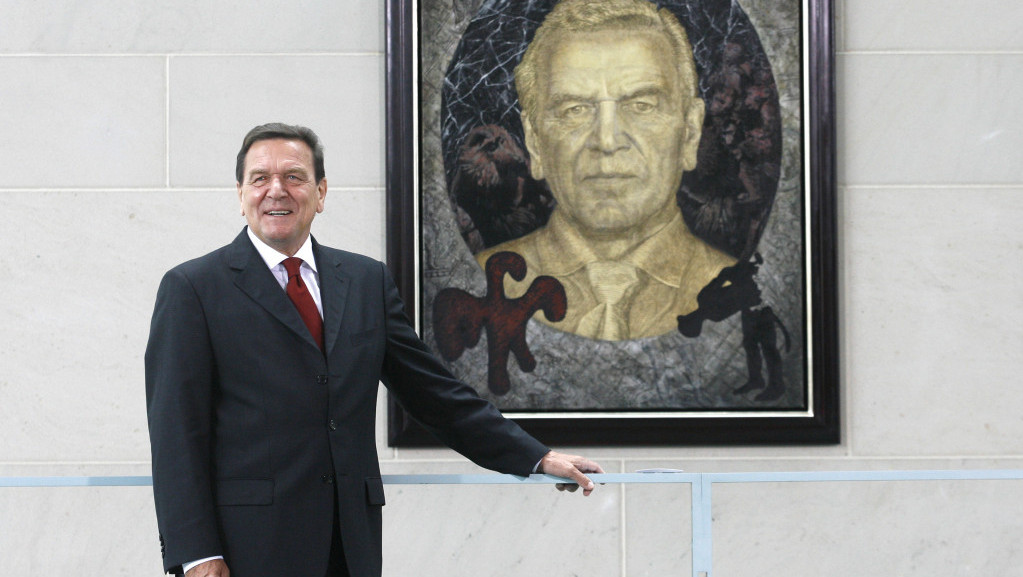 Gerhard Šreder na meti lopova: Iz Bundestaga ukradeno pet slika bivšeg kancelara