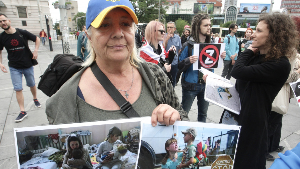 Protest zbog rata u Ukrajini na Trgu republike, aktivisti predali listu zahteva ambasadi Rusije