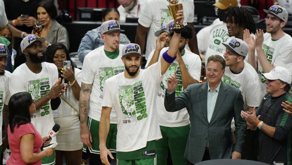 Boston u finalu NBA protiv Golden Stejta: Seltiksi se bore za trofej posle 14 godina