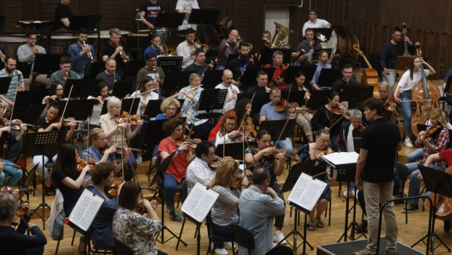 Svečano zatvaranje sezone Beogradske filharmonije uz diverzije i gledanje u planete