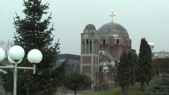 Kosovska policija zabranila liturgiju u Hramu Hrista Spasa u Prištini