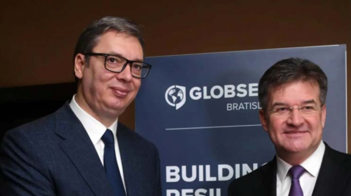 Vučić sa Lajčakom: Ispunjavanje obaveza iz Briselskog sporazuma ostaje ključno