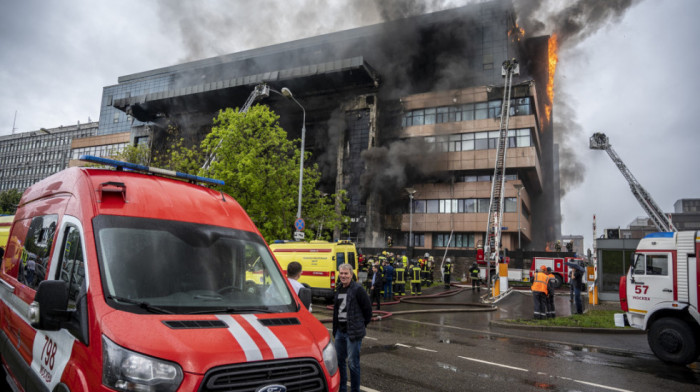 Lokalizovan veliki požar u poslovnom centru u Moskvi, na terenu bilo više stotina ljudi, ima povređenih