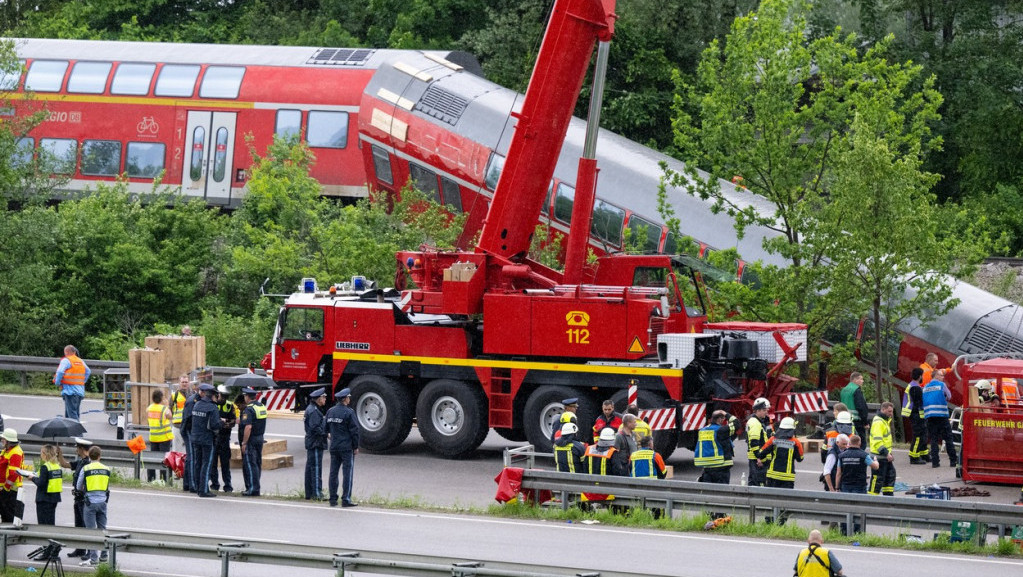 Broj poginulih u železničkoj nesreći u Nemačkoj porastao na pet