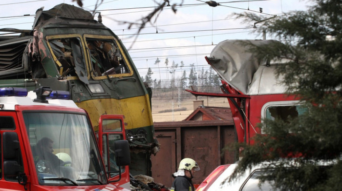 Nesreća u Slovačkoj, 50 ljudi povređeno u sudaru lokomotive i voza