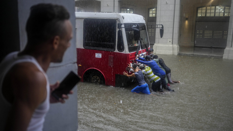 Olujne kiše u Havani odnele ljudske živote, oštećeno 40 stambenih zgrada