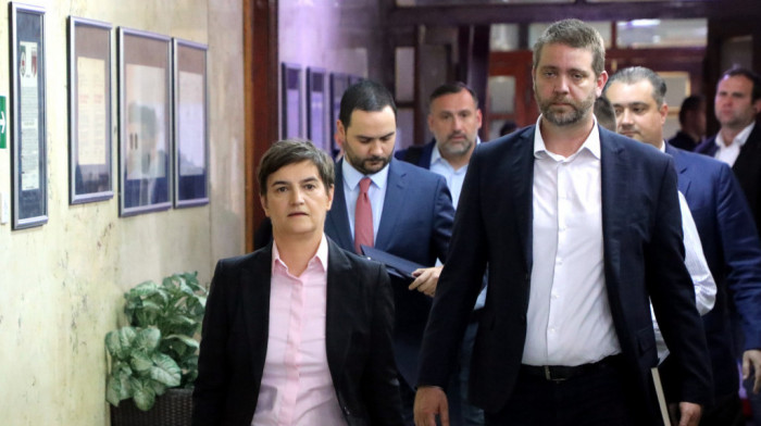 Brnabić nakon sastanka s radnicima Fijata: Nastavljamo pregovore o otpremninama, do 20. juna znaće se koliko je viška