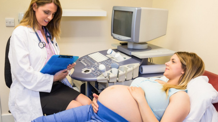 Nakon odluke Ustavnog suda, Macura: Porodilje mogu da podnesu zahtev za obeštećenje u roku od šest meseci