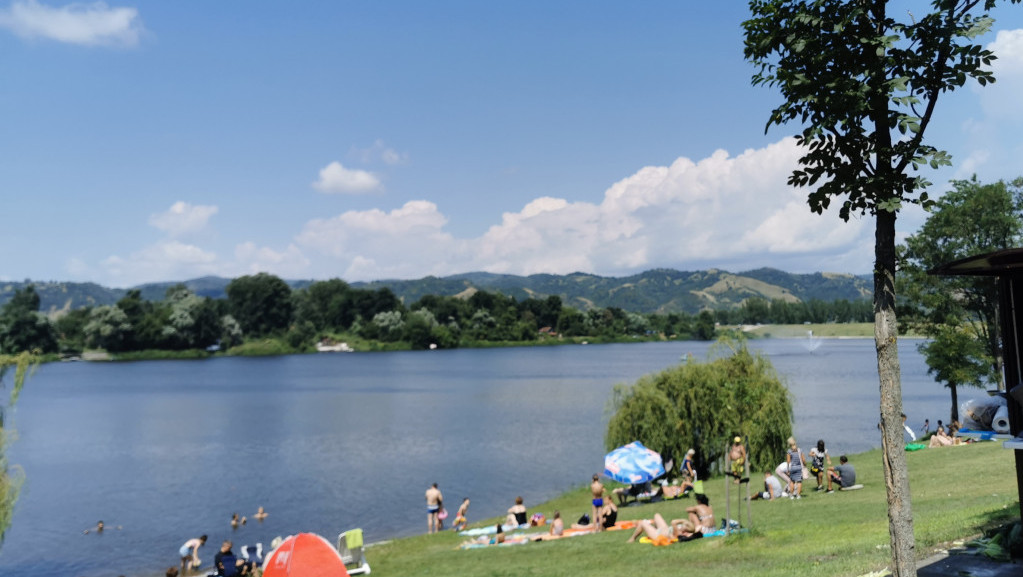 Veliko Gradište investira 775 miliona dinara u izgradnju bazena i trga na Srebrnom jezeru