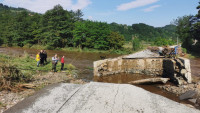 Zbog nevremena vodena stihija odnela dva mosta kod Gornjeg Milanovca
