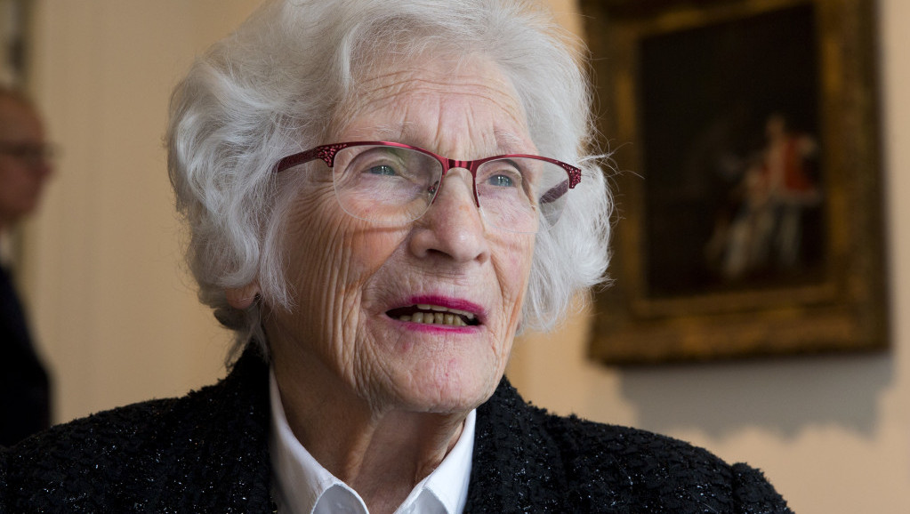 U 101. godini, Holanđanka dočekala da joj vrate sliku koju su tokom Drugog svetskog rata nacisti ukrali njenom ocu
