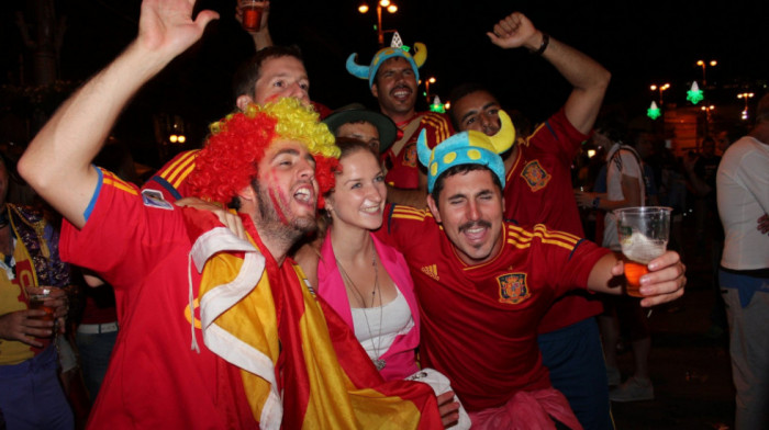 Dres kod u pojedinim barovima na Majorki: Zabranjeni fudbalski dresovi