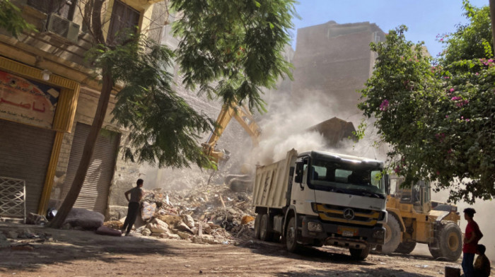 Srušila se zgrada u Kairu, poginula šestočlana porodica