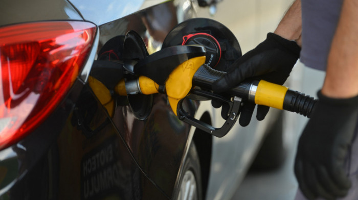 Država od februara kontroliše cene goriva: U Udruženju naftnih kompanija smatraju da bi Uredbu trebalo ukinuti