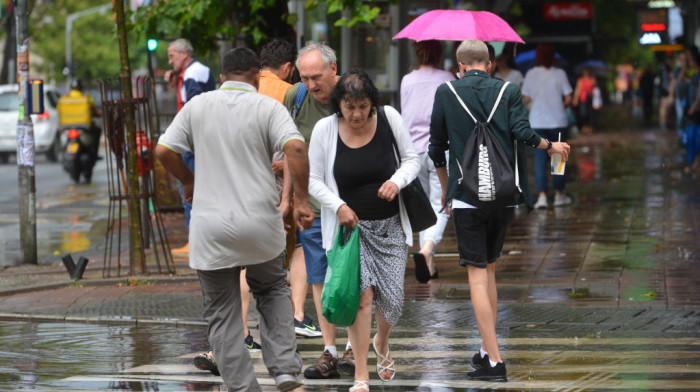 RHMZ izdao hitno upozorenje, vikend u znaku olujnog nevremena - da li će se uopšte vraćati letnje temperature?