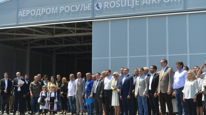 Otvoren sportski aerodrom Rosulje, nova pista za male avione, sportsku i biznis avijaciju