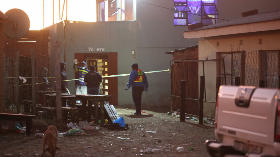 Južnoafrička policija: Najmlađa žrtva nađena u klubu imala 13 godina, uzrok smrti još nije poznat