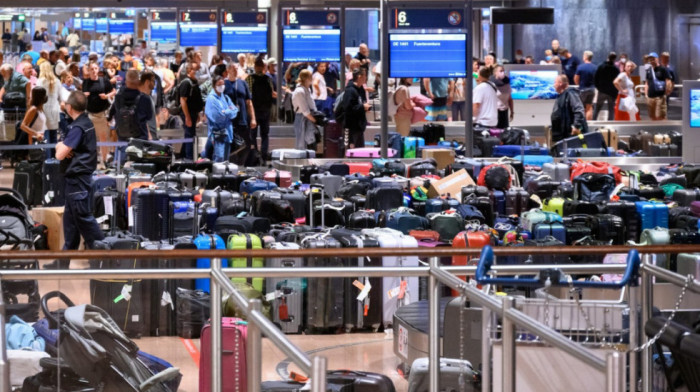 Štrajkovi na aerodromima i lukama širom Velike Britanije najavljeni za Božić