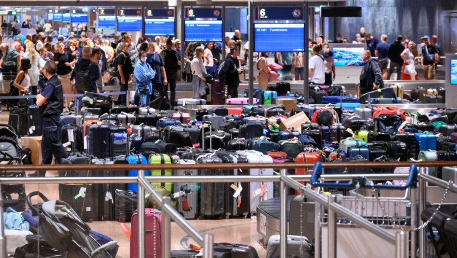 Štrajkovi na aerodromima i lukama širom Velike Britanije najavljeni za Božić