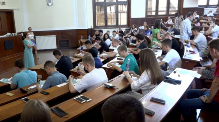 Počela trka za indekse: Veliko interesovanje za upis na fakultete u Beogradu