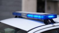 Uhapšen mladić zbog nasilničkog ponašanja u gradskom prevozu, lomio apart za karte i napao vozača