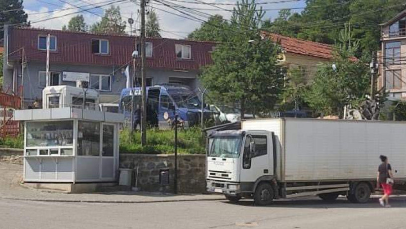 Kancelarija za KiM: Specijalci ROSU upali u Štrpce, Tužilac: Sa četiri lokacije uklanjaju se sigurnosne kamere