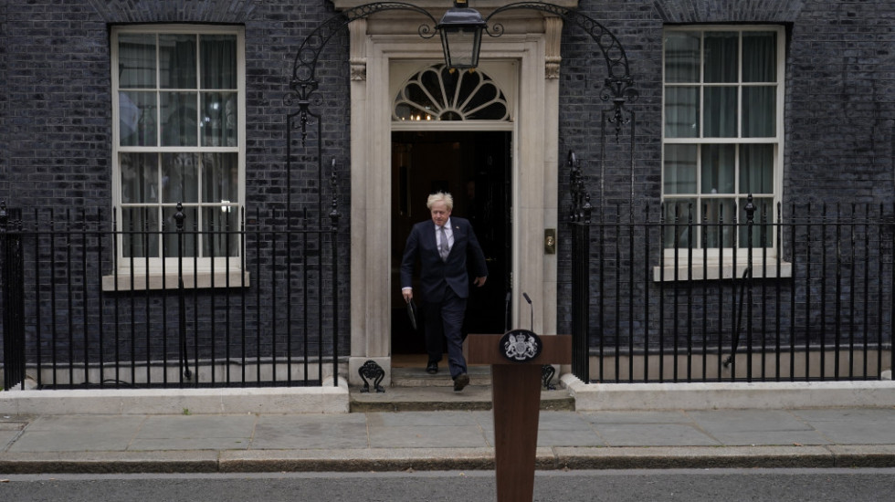 Lider konzervativaca i novi britanski premijer biće poznat 5. septembra