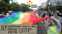 Sve napetije pred EuroPrajd u Beogradu: Dveri traže otkazivanje, osvanuli preteći grafiti sa porukama mržnje